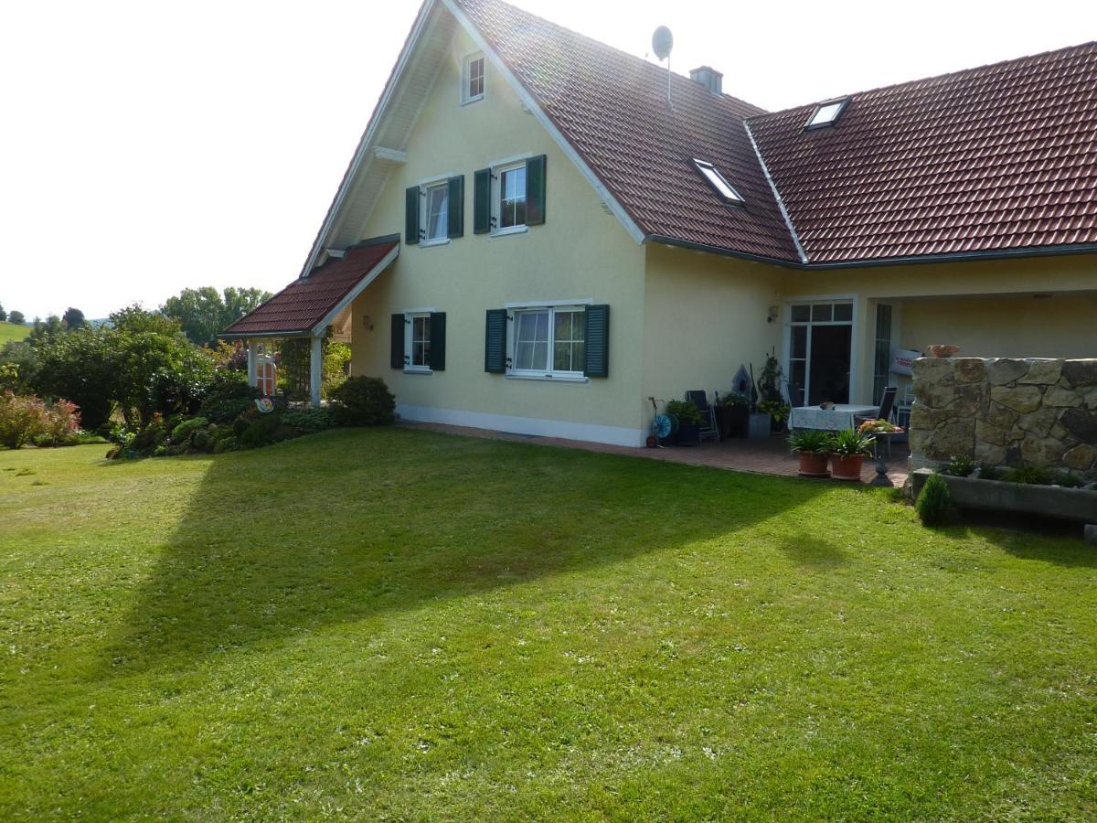 Aschka Apartment *